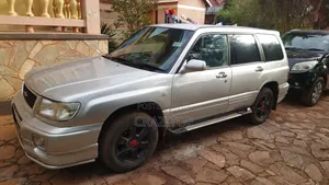 Subaru Forester 1998 Gray