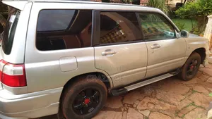 Subaru Forester 1998 Gray