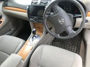 Toyota Premio 2009 Silver
