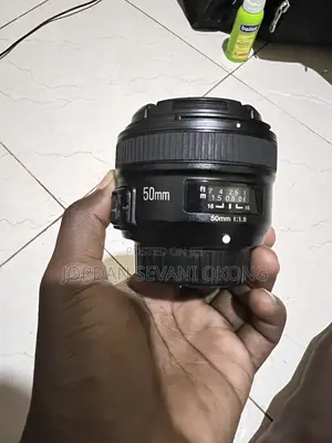 Yongnuo Lens