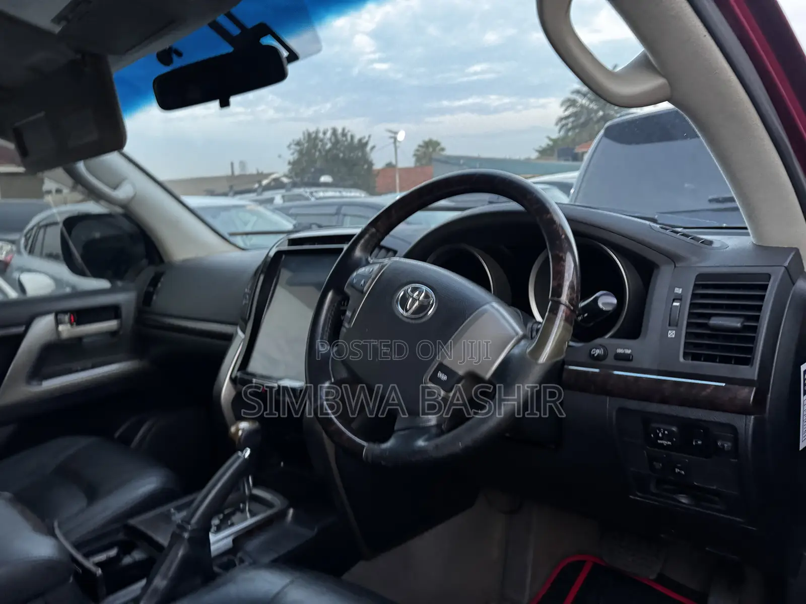 Toyota Land Cruiser 2016 Red