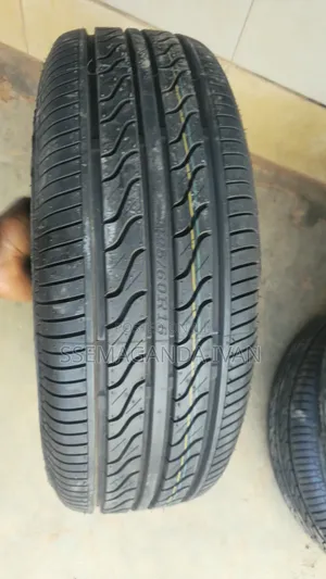 265/70r16 112h Apollo Tyres Made in India