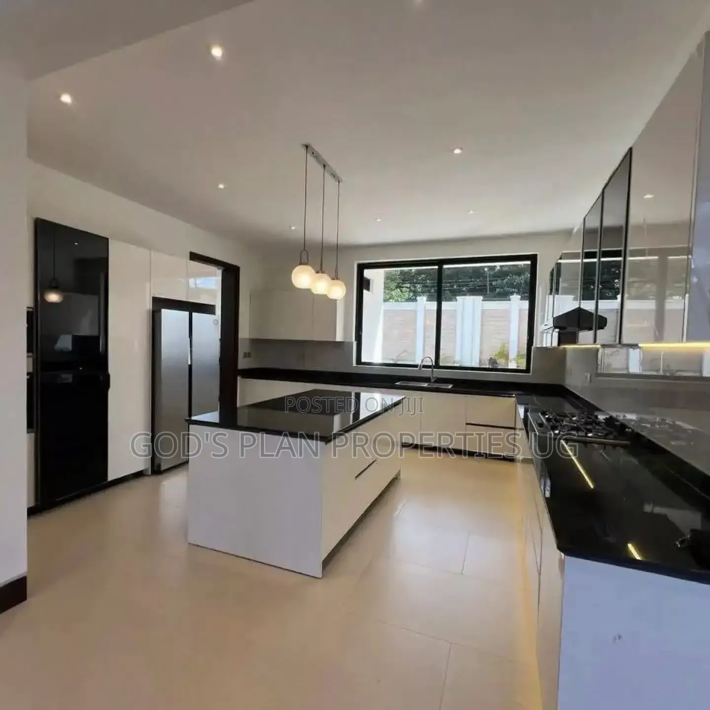 3bdrm Apartment in Kansanga, Central Division for rent