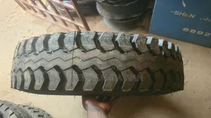 8.25r16 LT Behind Tyres Njoroko