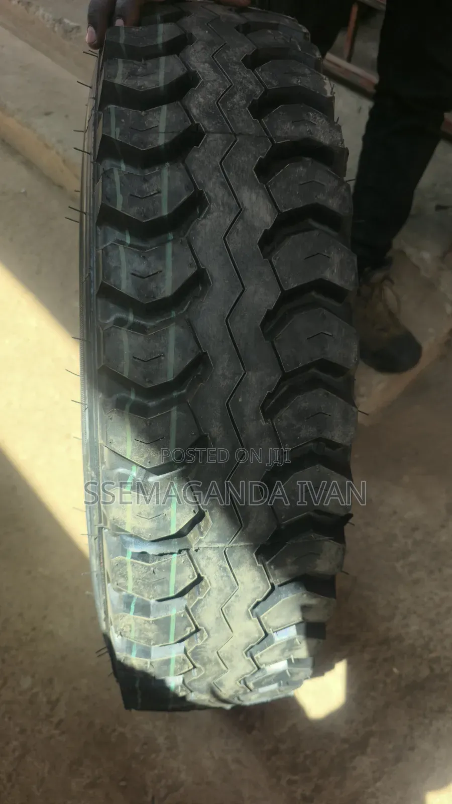 8.25r16 LT Behind Tyres Njoroko