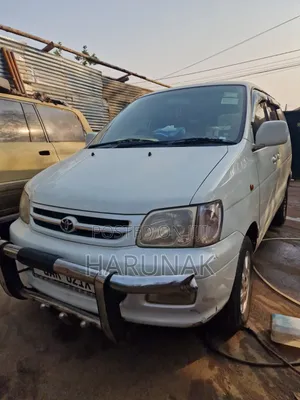 Toyota Noah 2001 White