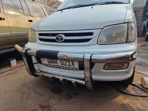 Toyota Noah 2001 White