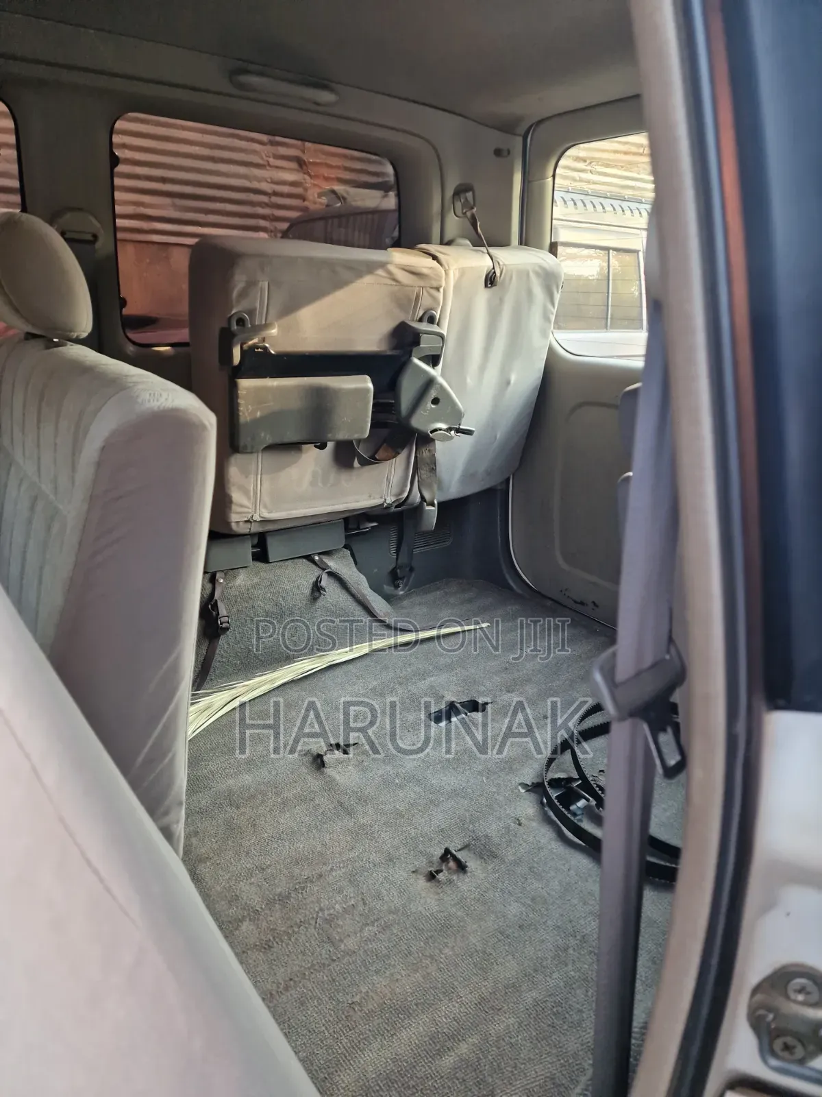 Toyota Noah 2001 White