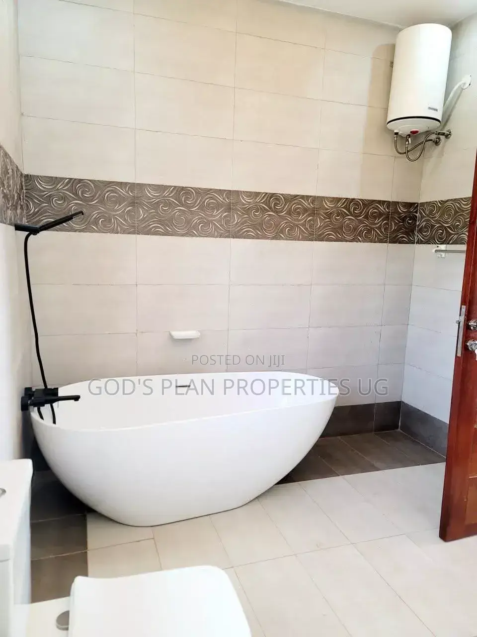 4bdrm Duplex in Nsambya Estate, Central Division for rent