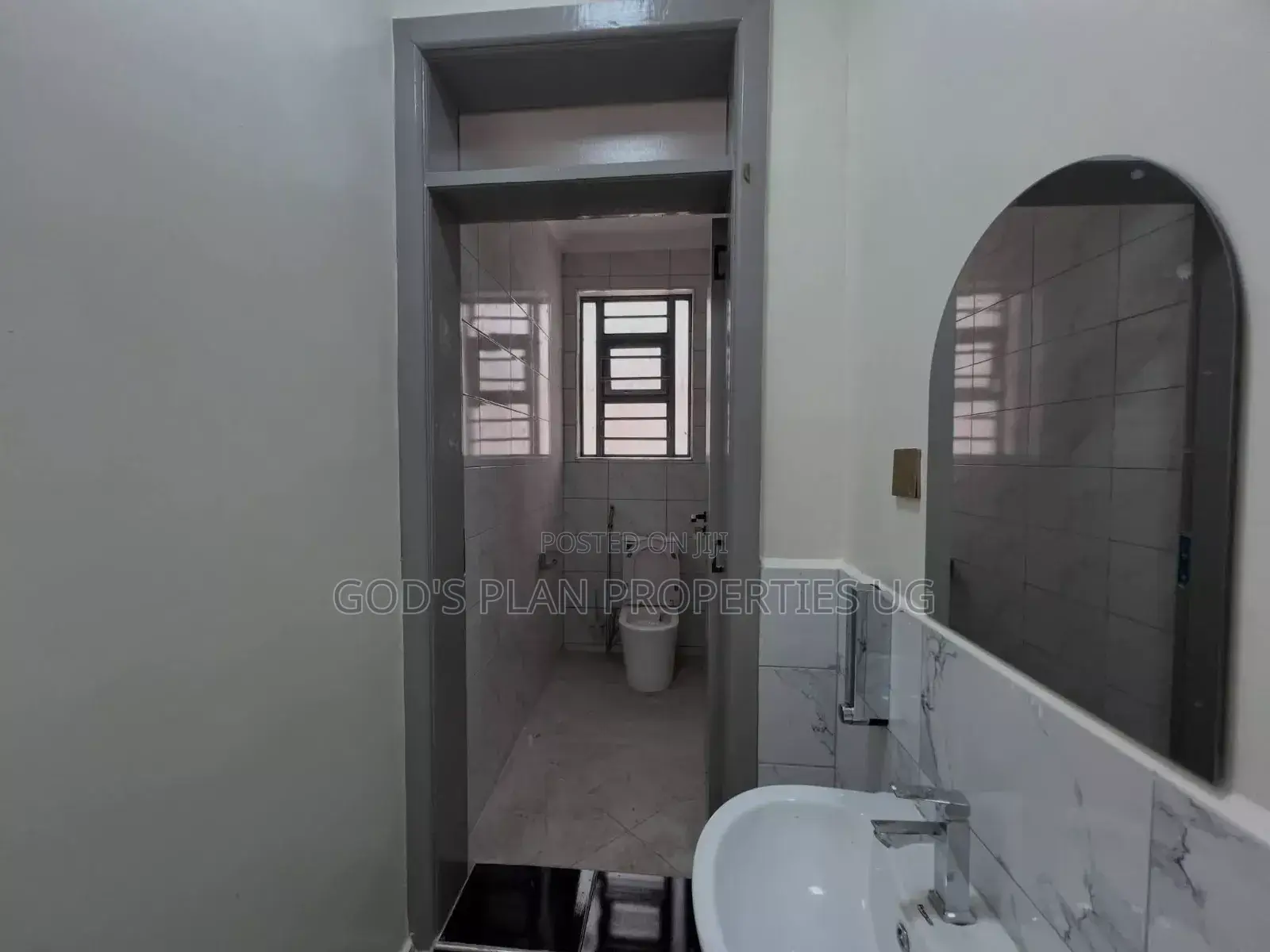3bdrm Apartment in Buziga Estate, Central Division for rent