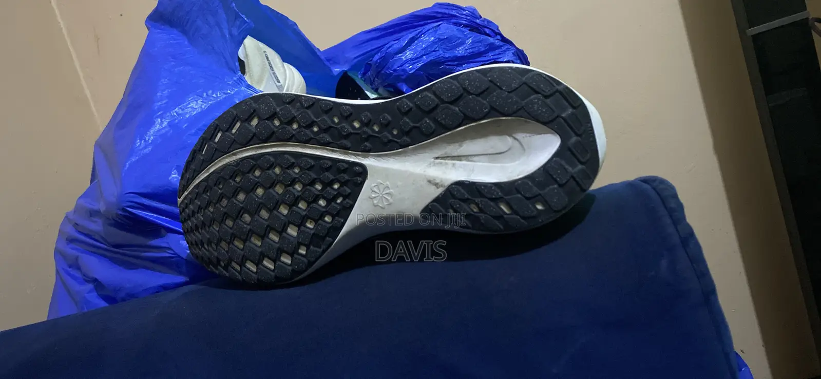 Original Nike Invincible Run 3 Size 43 - Black/White