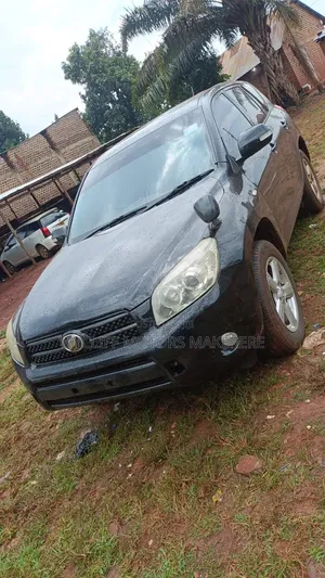 Toyota HiAce 2006 Black