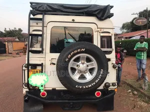 Land Rover Defender 1996 White