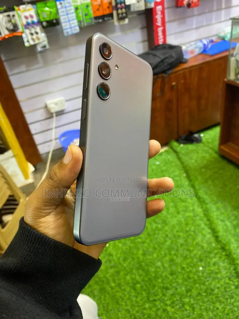 Samsung Galaxy M35 128 GB Bronze