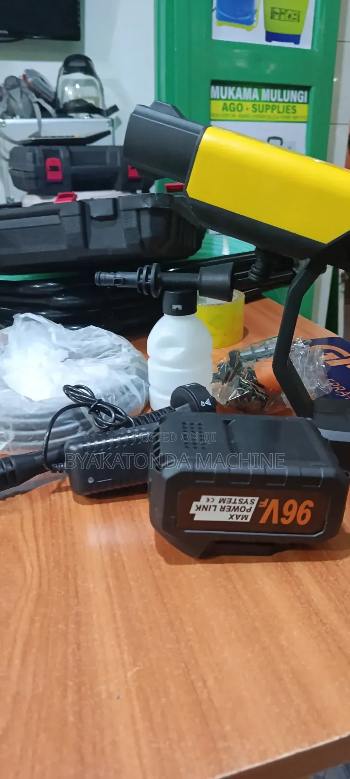 Portable Rechargeable Battery Powered Sprayer