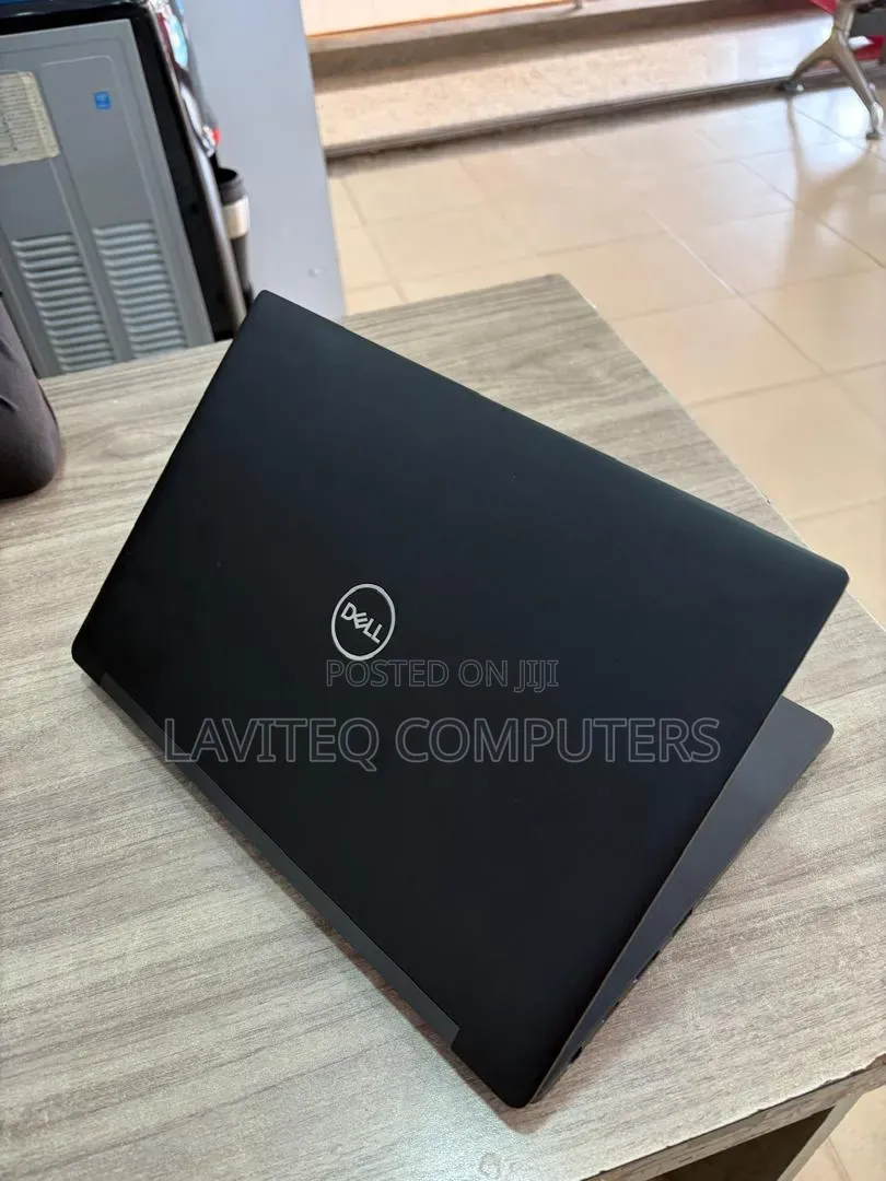 Laptop Dell Latitude 7390 8GB Intel Core i5 SSD 256GB