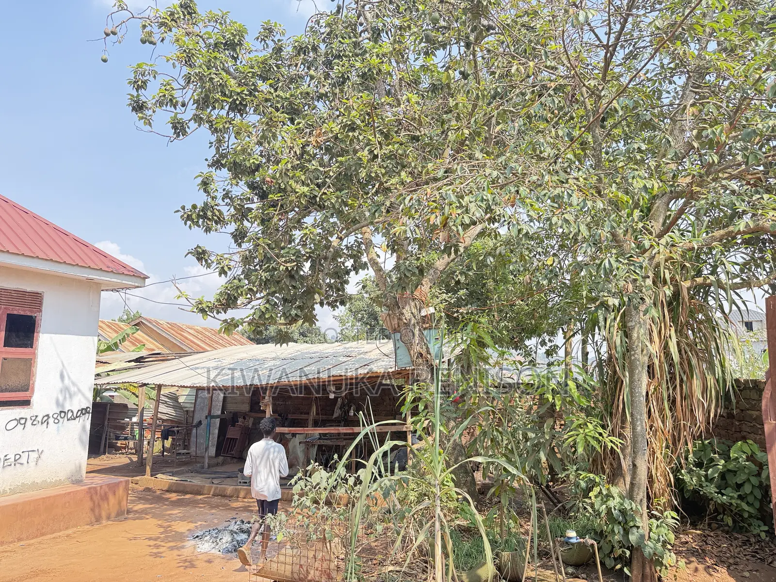 3bdrm House in Buloba, Central Division for sale