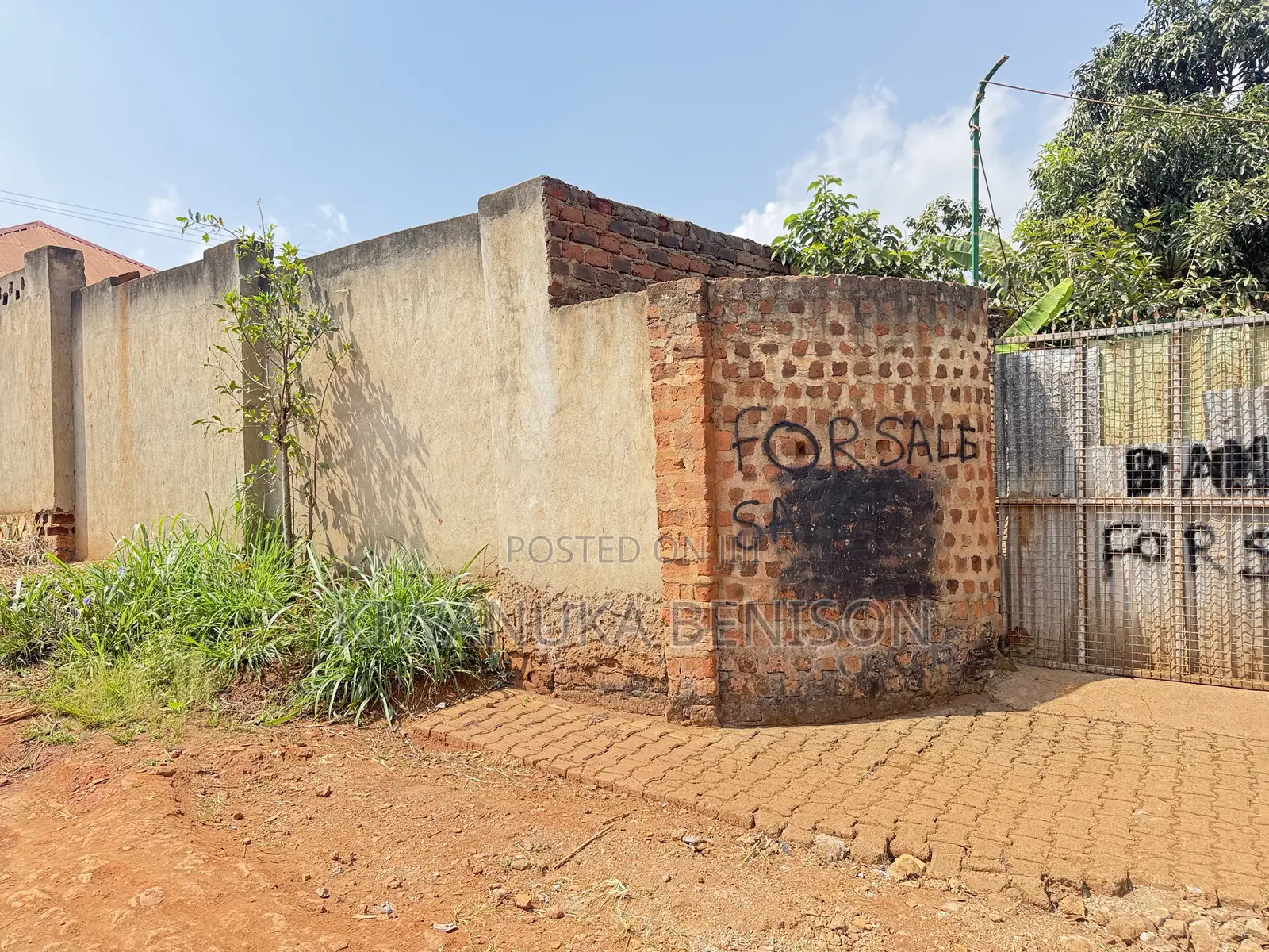 3bdrm House in Buloba, Central Division for sale