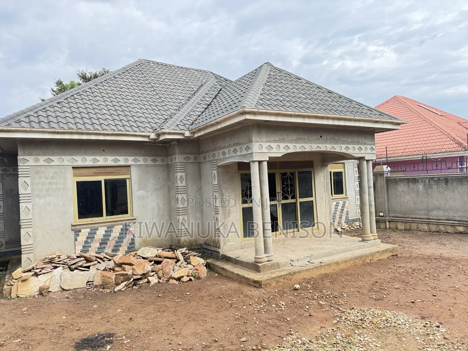 3bdrm Bungalow in Buloba, Central Division for sale