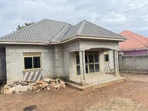 3bdrm Bungalow in Buloba, Central Division for sale