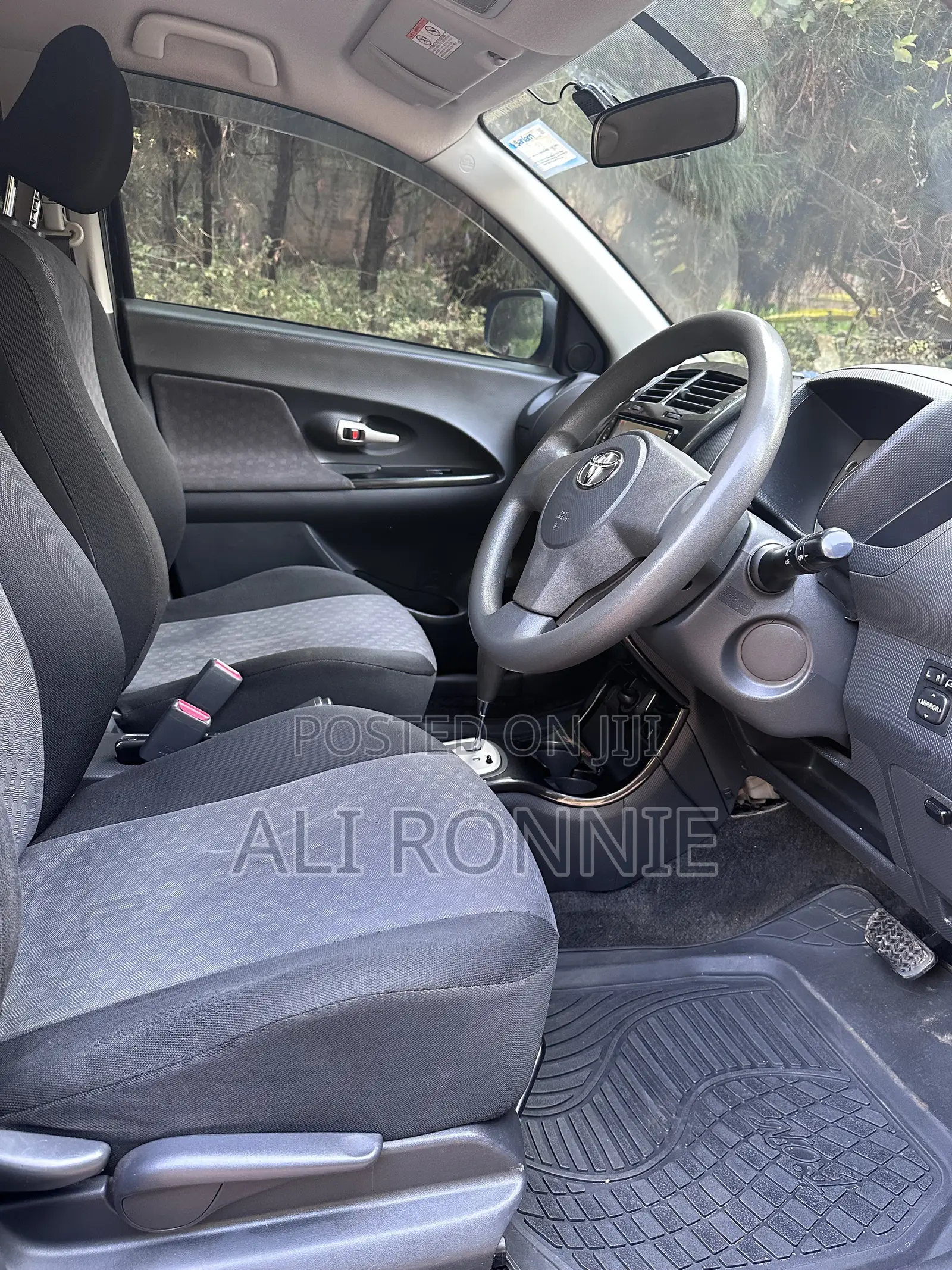 Toyota IST 2010 Matt Black