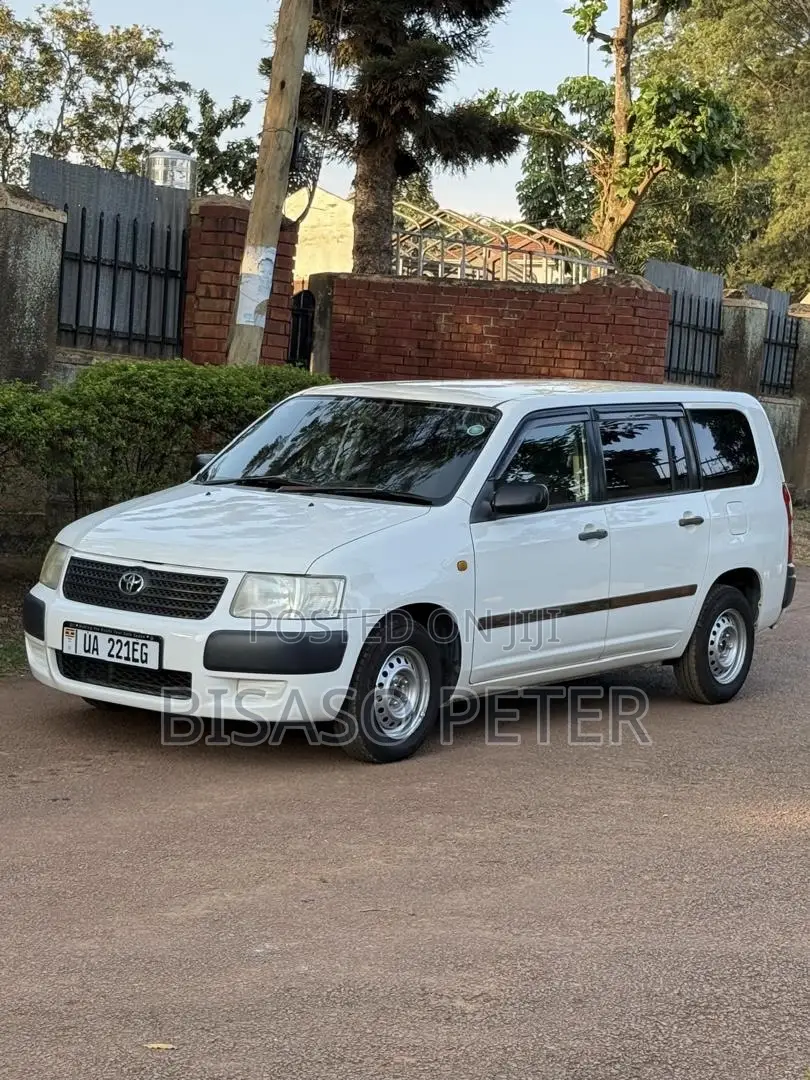 Toyota Probox 1.5 F 4WD 2015 White
