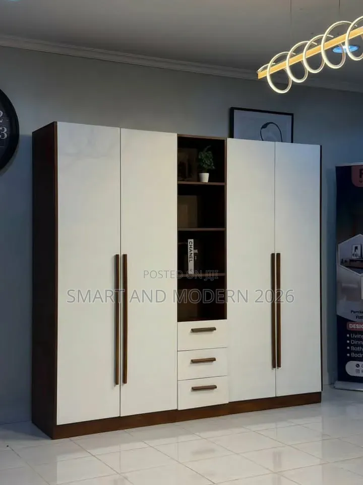 Willy Plus 4 Door/ Wardrobe/ WLT
WhiteWardrobe /Television Wardrobe/