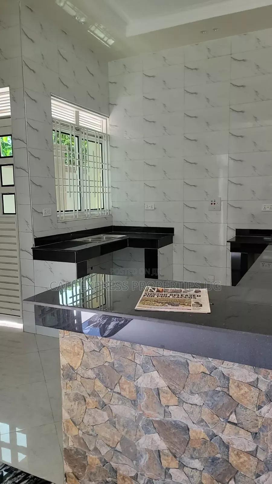4bdrm Bungalow in Buziga, Central Division for rent