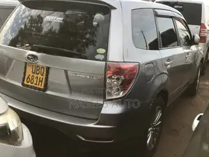 Subaru Forester 2011 Silver