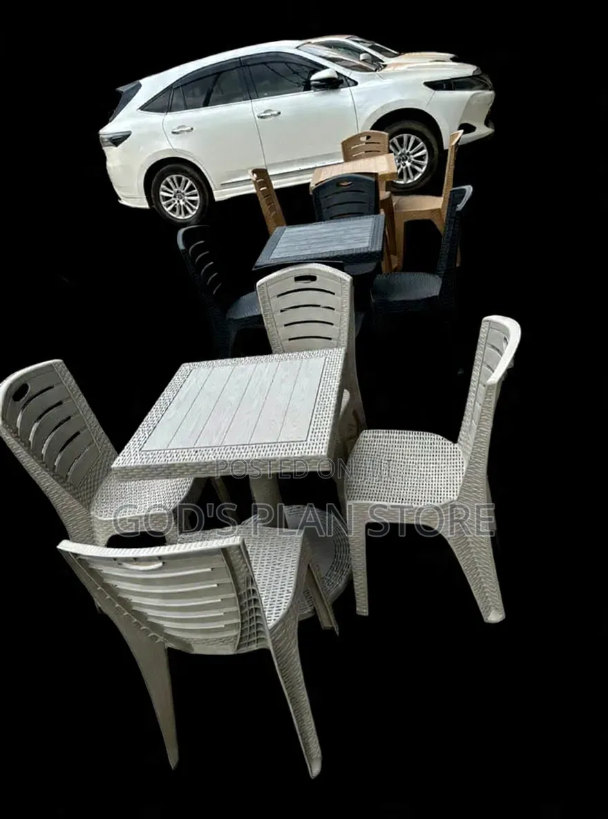 Beautiful Plastic Chairs and Table Beautiful Plastic Chairs and Table