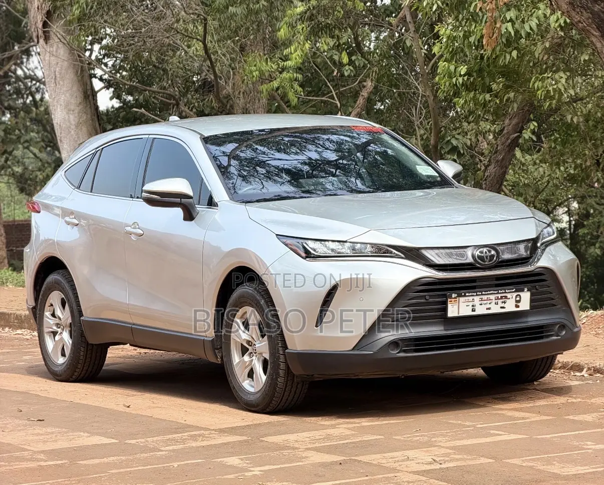Toyota Harrier 2.0 4WD 2021 Silver