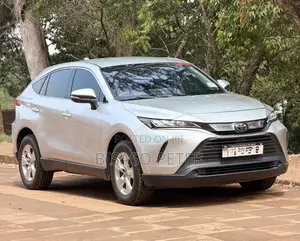 Toyota Harrier 2.0 4WD 2021 Silver
