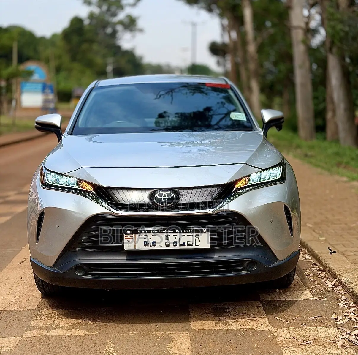 Toyota Harrier 2.0 4WD 2021 Silver