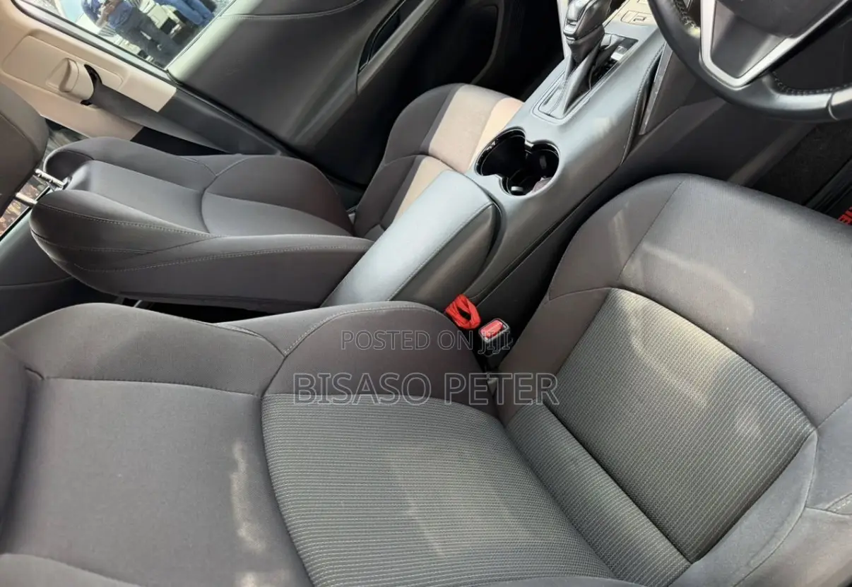Toyota Harrier 2.0 4WD 2021 Silver