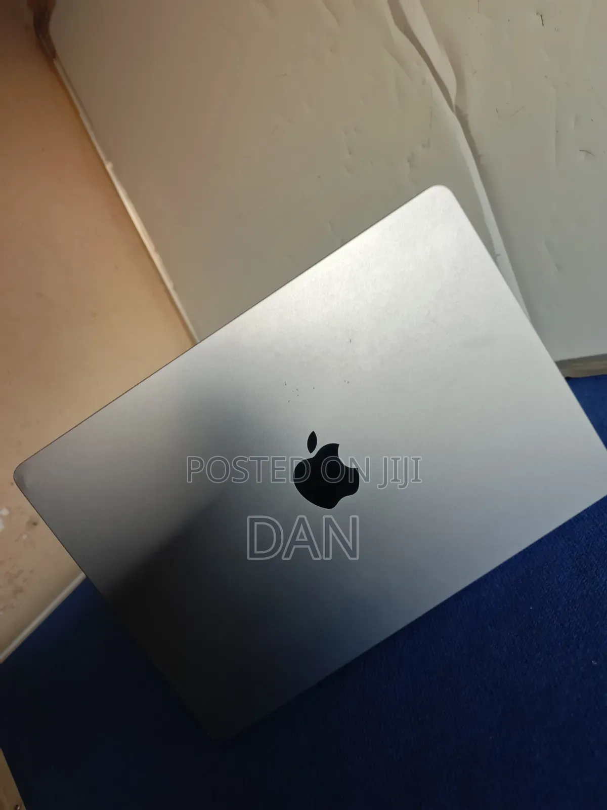 Laptop Apple MacBook Air 2022 M2 8GB Intel Core i5 SSD 256GB