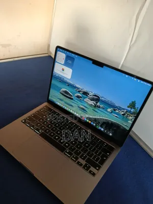 Laptop Apple MacBook Air 2022 M2 8GB Intel Core i5 SSD 256GB