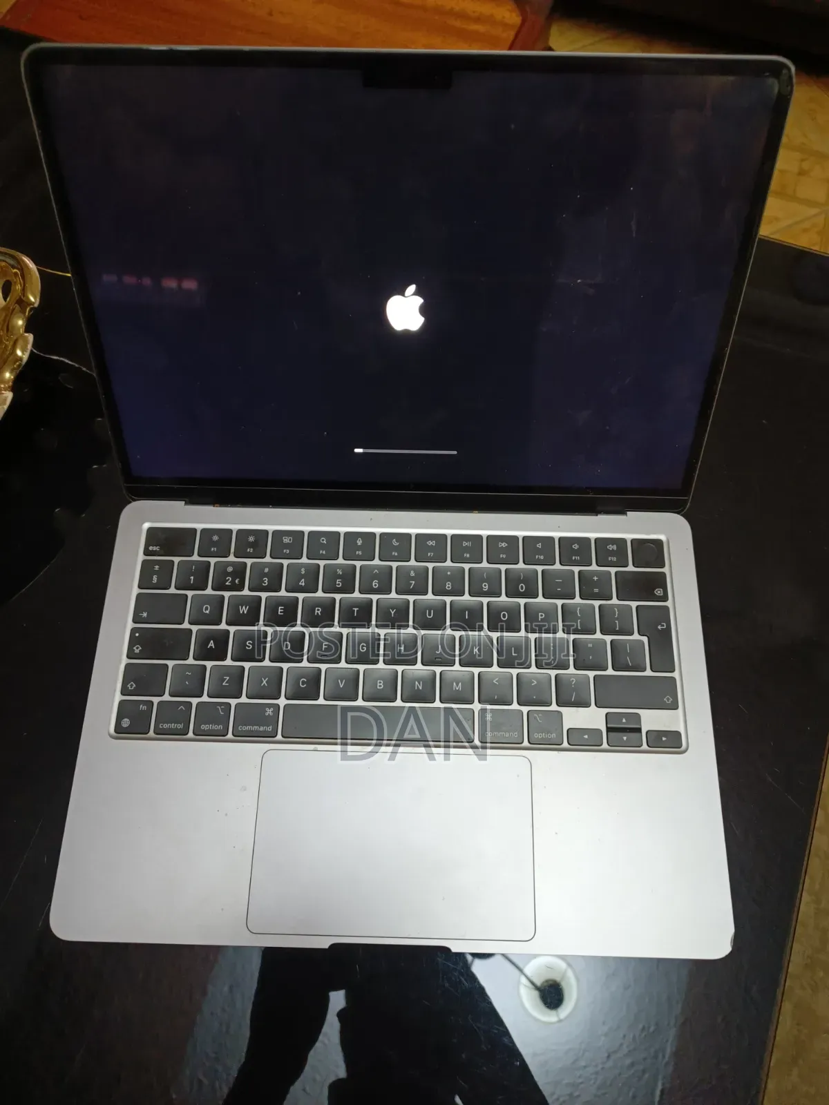 Laptop Apple MacBook Air 2022 M2 8GB Intel Core i5 SSD 256GB