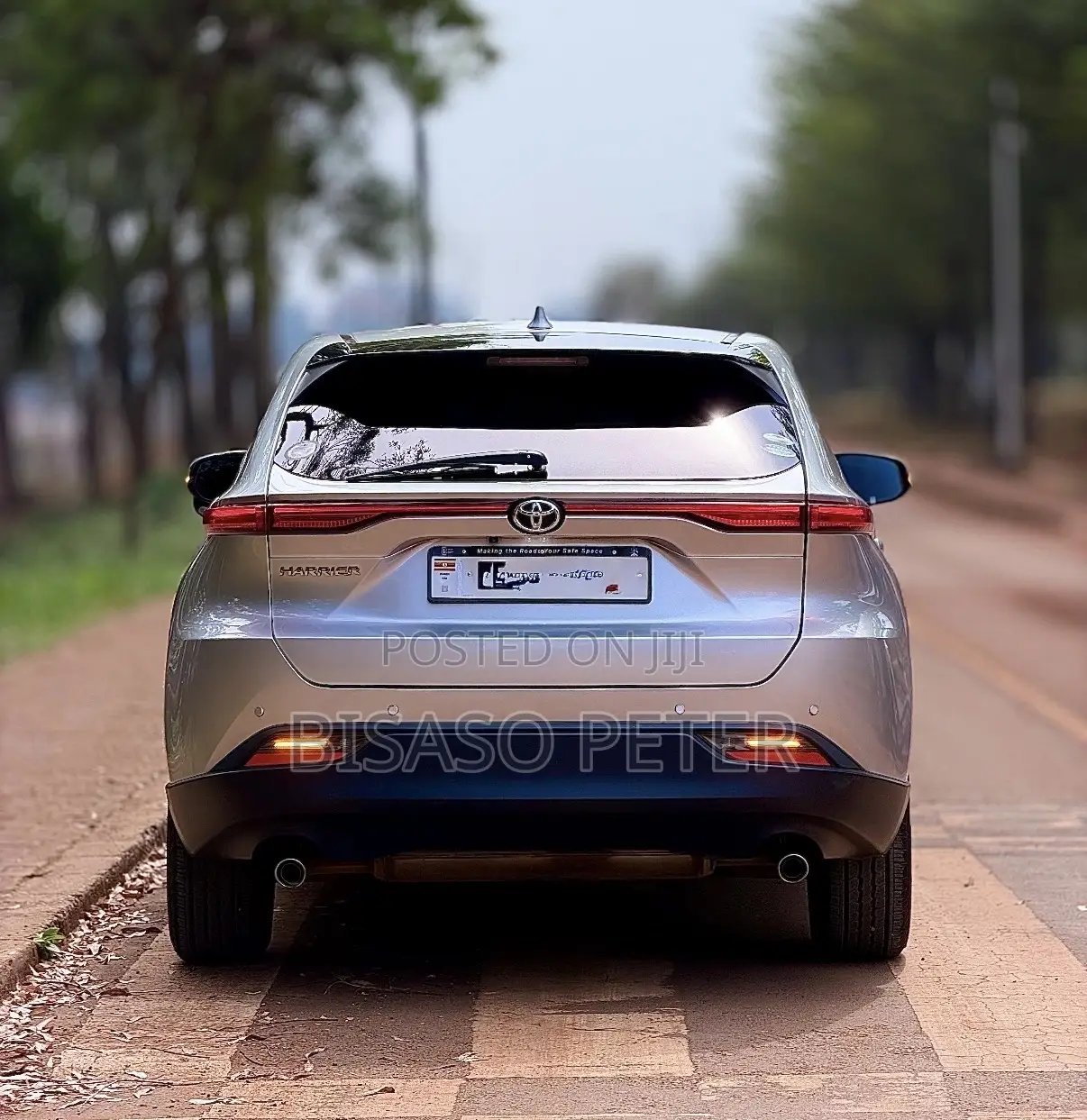 Toyota Harrier 2.0 4WD 2021 Silver