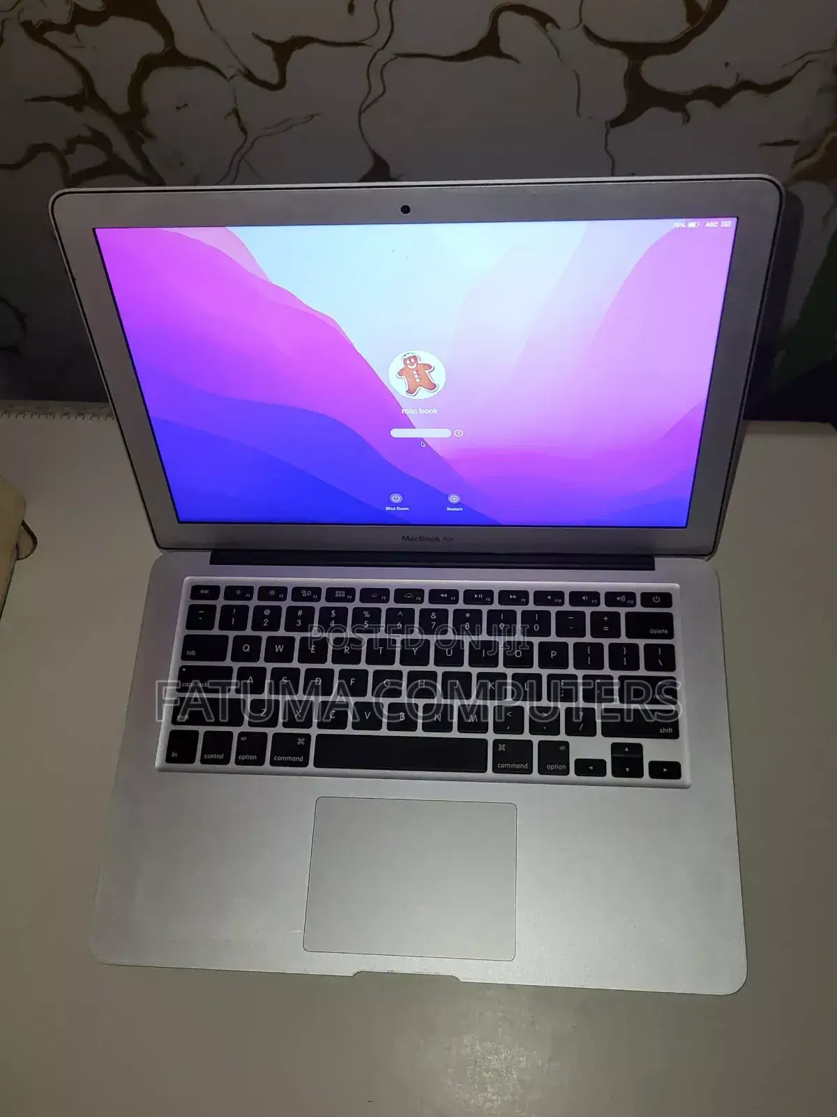 Laptop Apple MacBook Air 256GB Intel Core i7 HDD+SSD 250GB