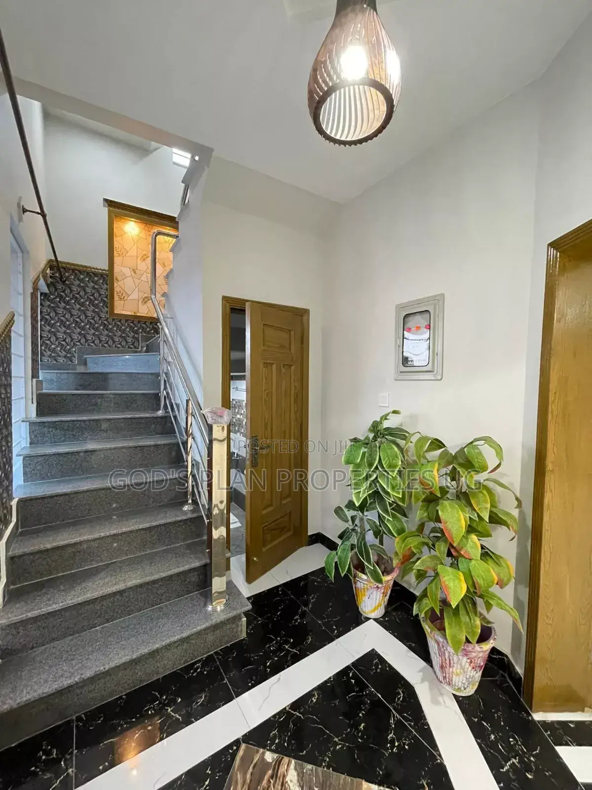 5bdrm House in Nakawa Estate, Central Division for rent