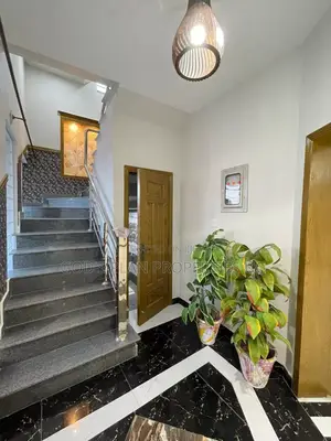 5bdrm House in Nakawa Estate, Central Division for rent