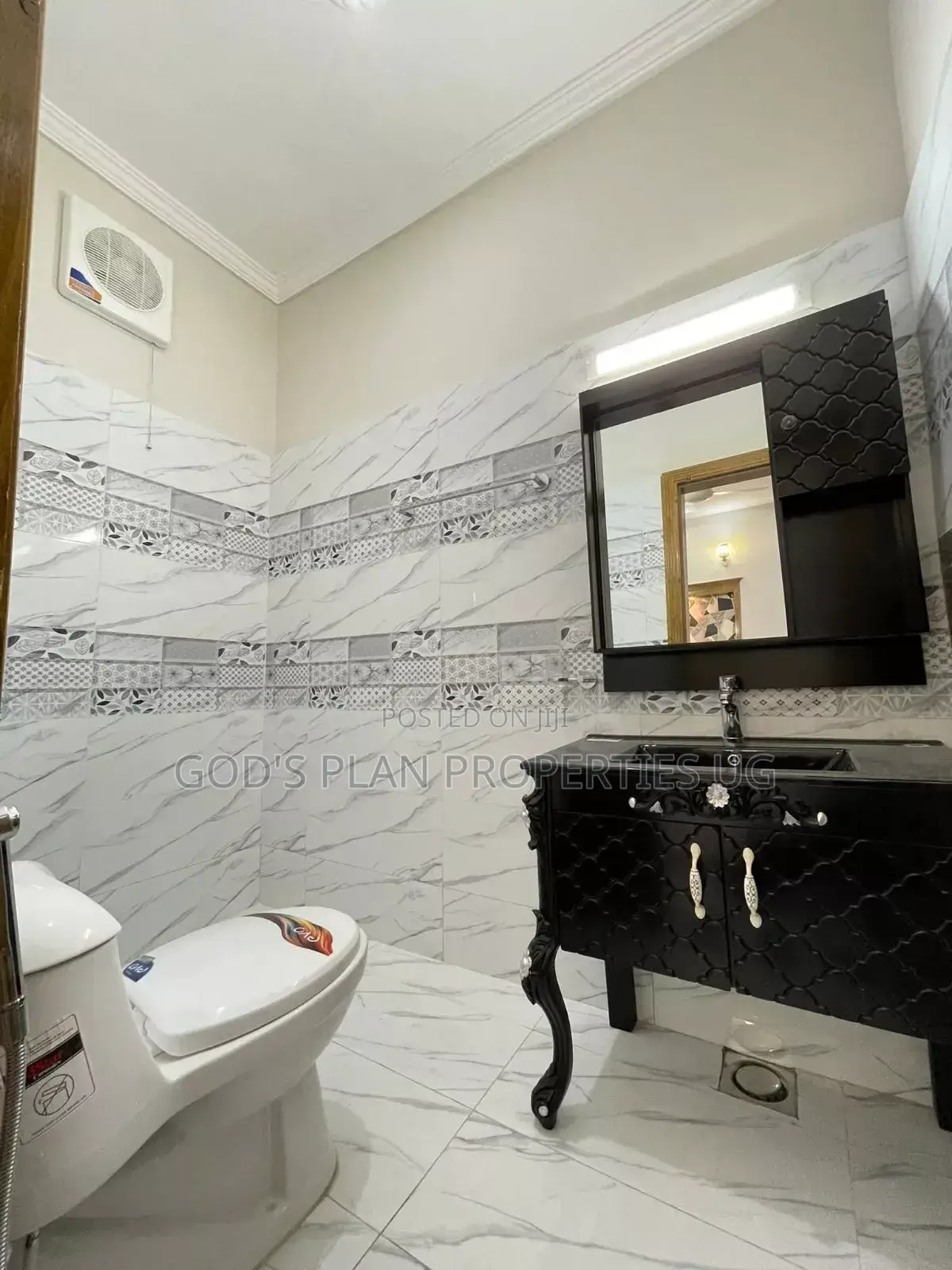 5bdrm House in Nakawa Estate, Central Division for rent