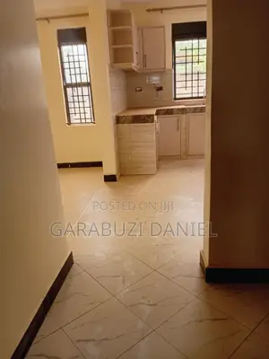 4bdrm Block of Flats in Not An Estate, Ssisa for sale
