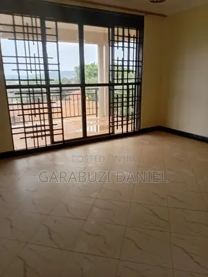 4bdrm Block of Flats in Not An Estate, Ssisa for sale