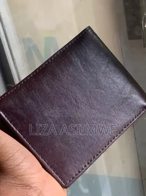 Brown Leather Mont Blanc Men's Bifold Wallet Presented in a Gift Box.