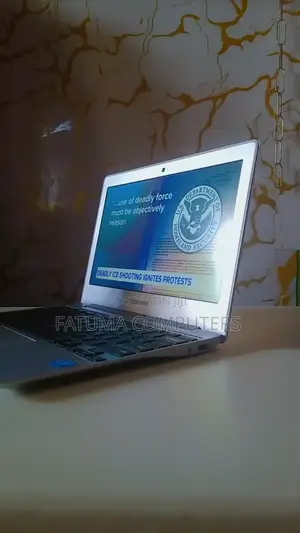 Laptop Samsung Chromebook 3 11 2GB Intel SSD 16 GB
