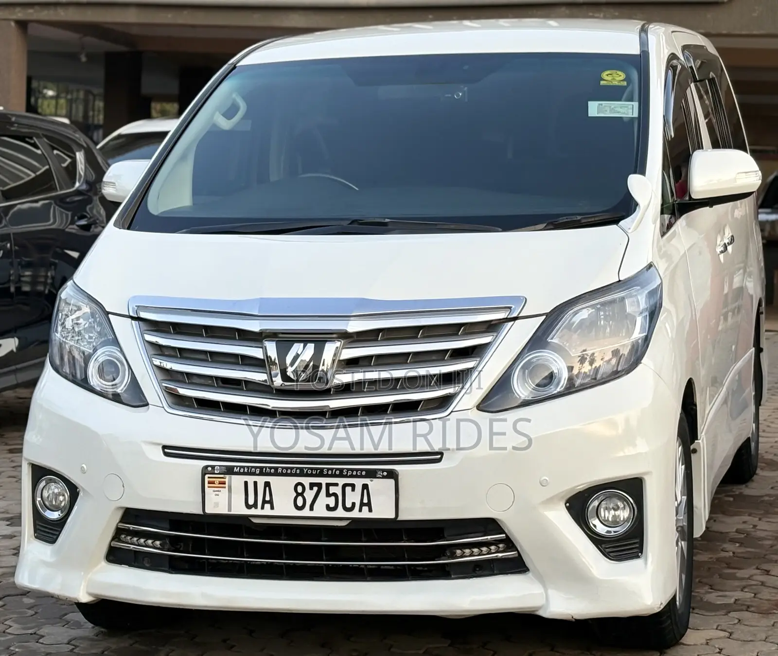 Toyota Alphard 2.4 Petrol FWD 2012 White