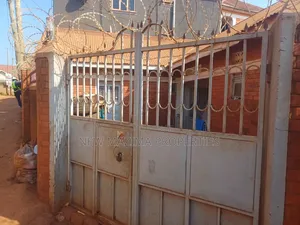 2bdrm House in Makindye Heights, Central Division for sale