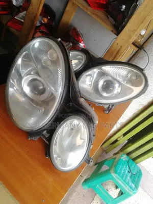 Head Lights for Mercedes Benz E Class Model 2002-2009