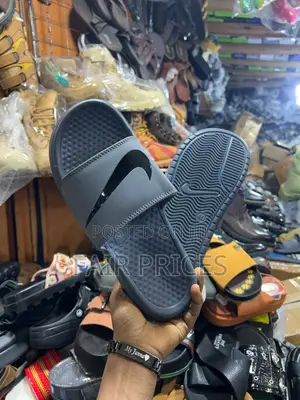 Nike Slides Available 40-45